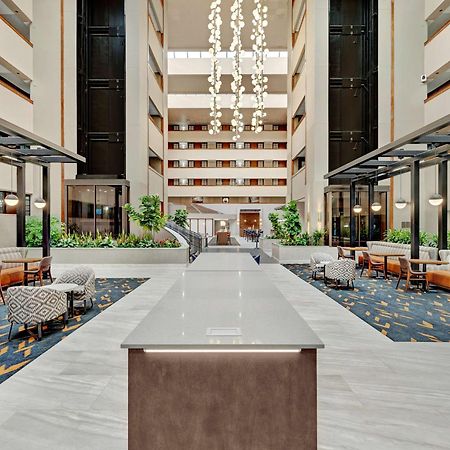 Embassy Suites By Hilton Oklahoma City Will Rogers Airport Buitenkant foto