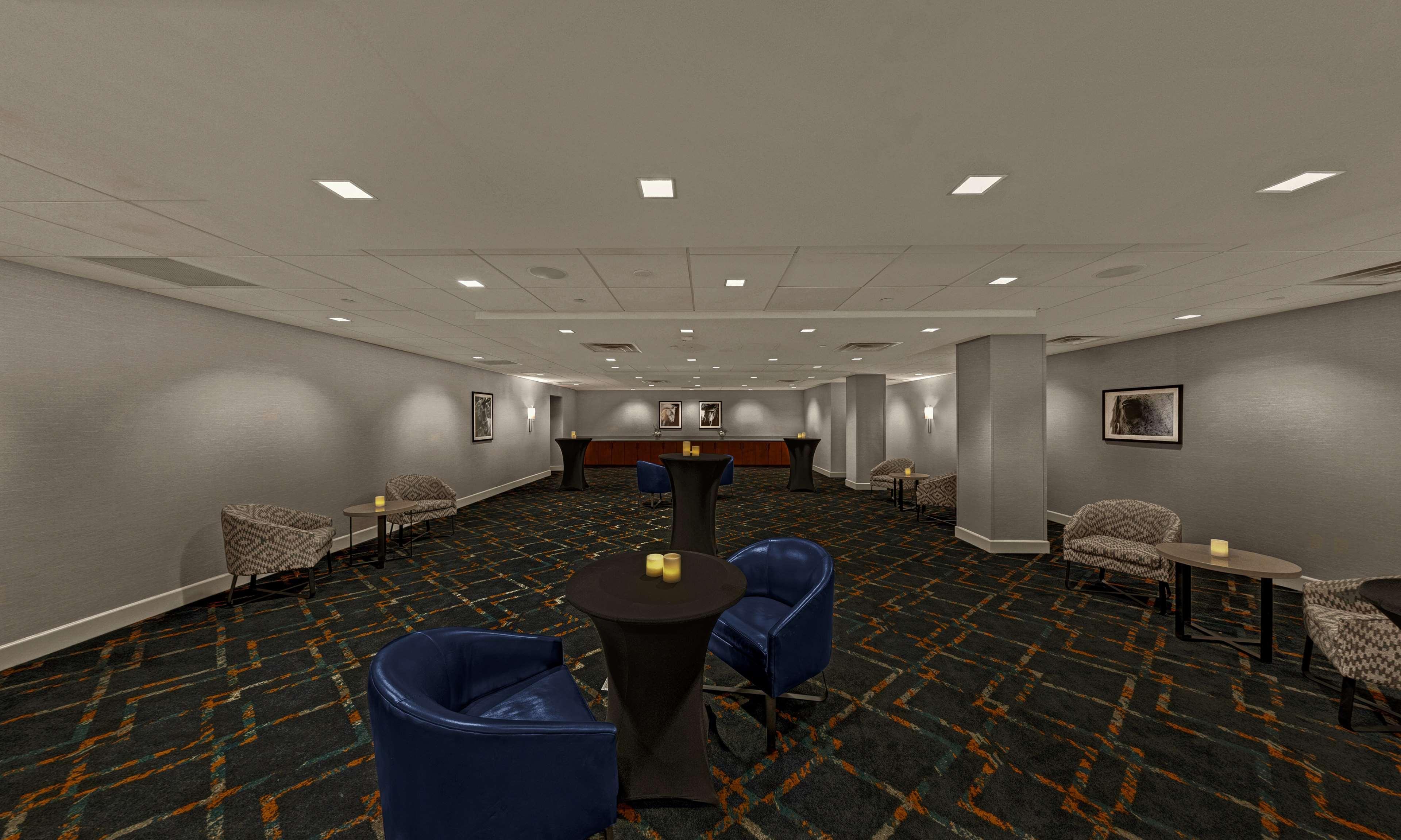 Embassy Suites By Hilton Oklahoma City Will Rogers Airport Buitenkant foto