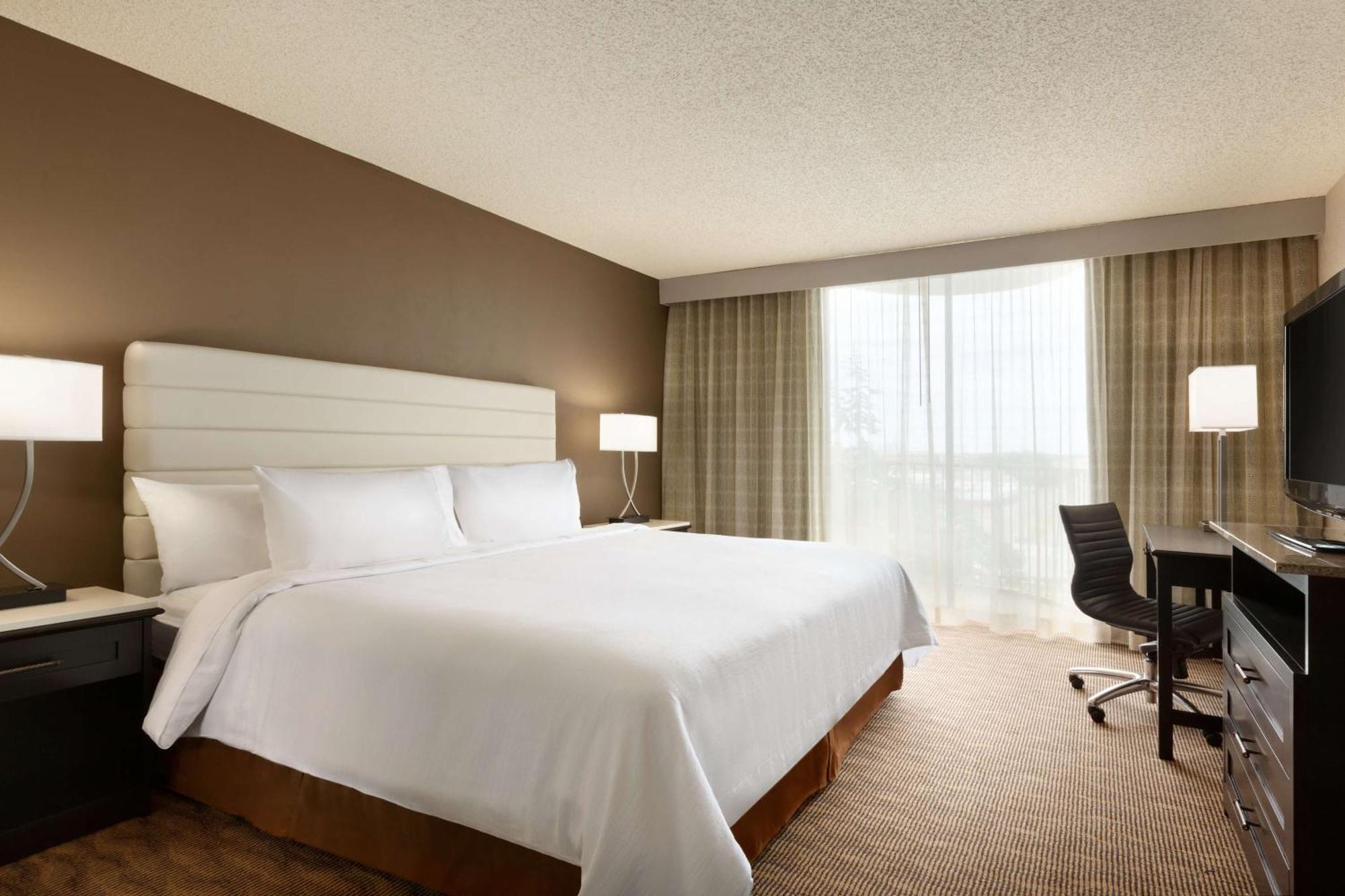 Embassy Suites By Hilton Oklahoma City Will Rogers Airport Buitenkant foto