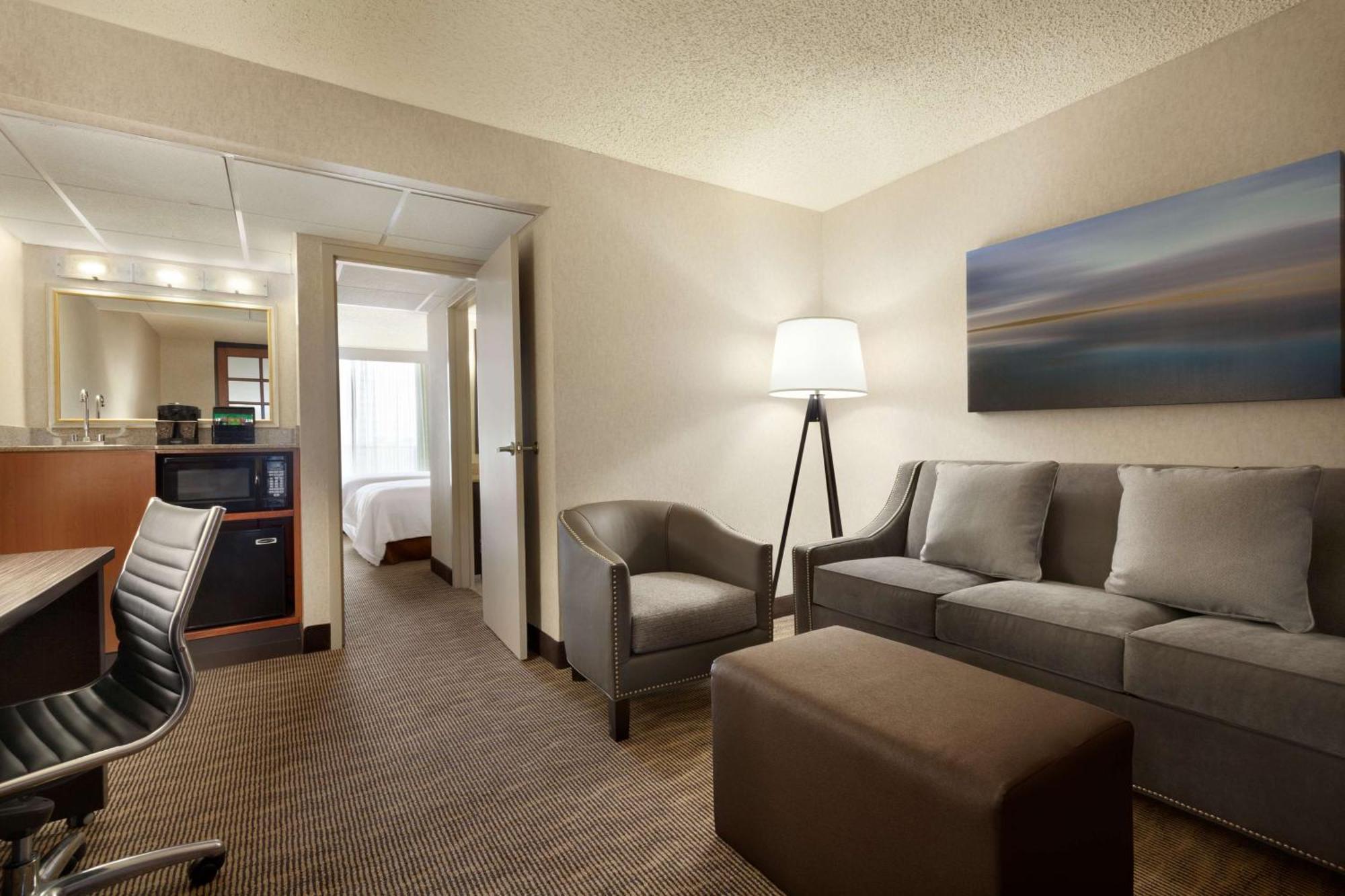 Embassy Suites By Hilton Oklahoma City Will Rogers Airport Buitenkant foto